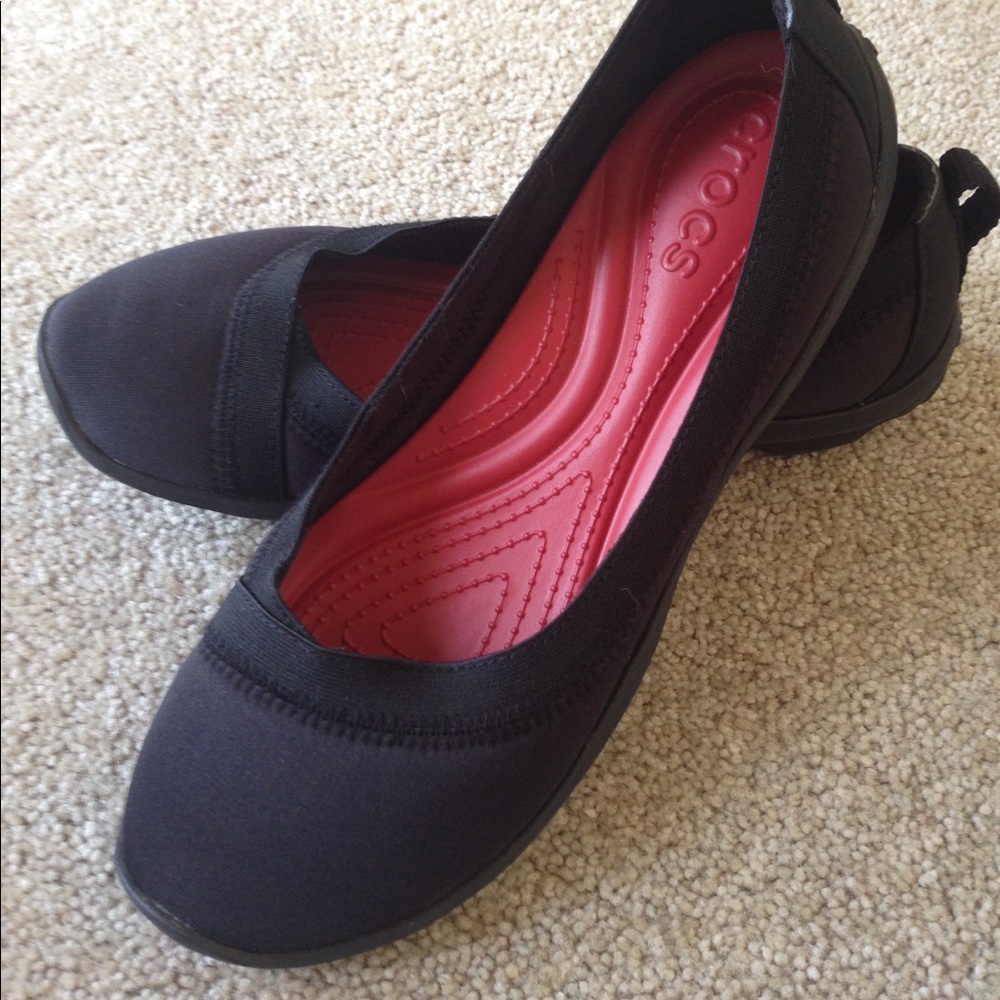 Crocs stretch flats size 8